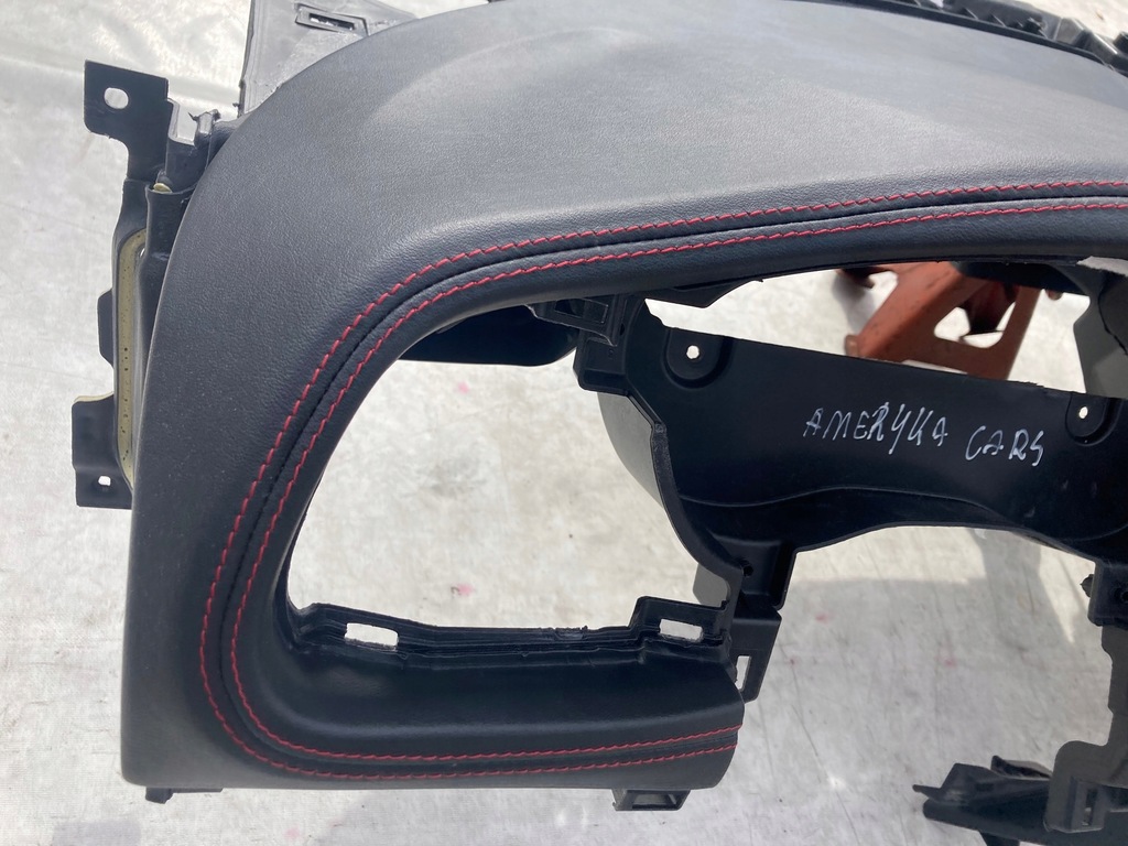 фото №7, Dodge challenger приборная панель консоль подушки безопасности воздушные подушка безопасности ремни кожа srt !!