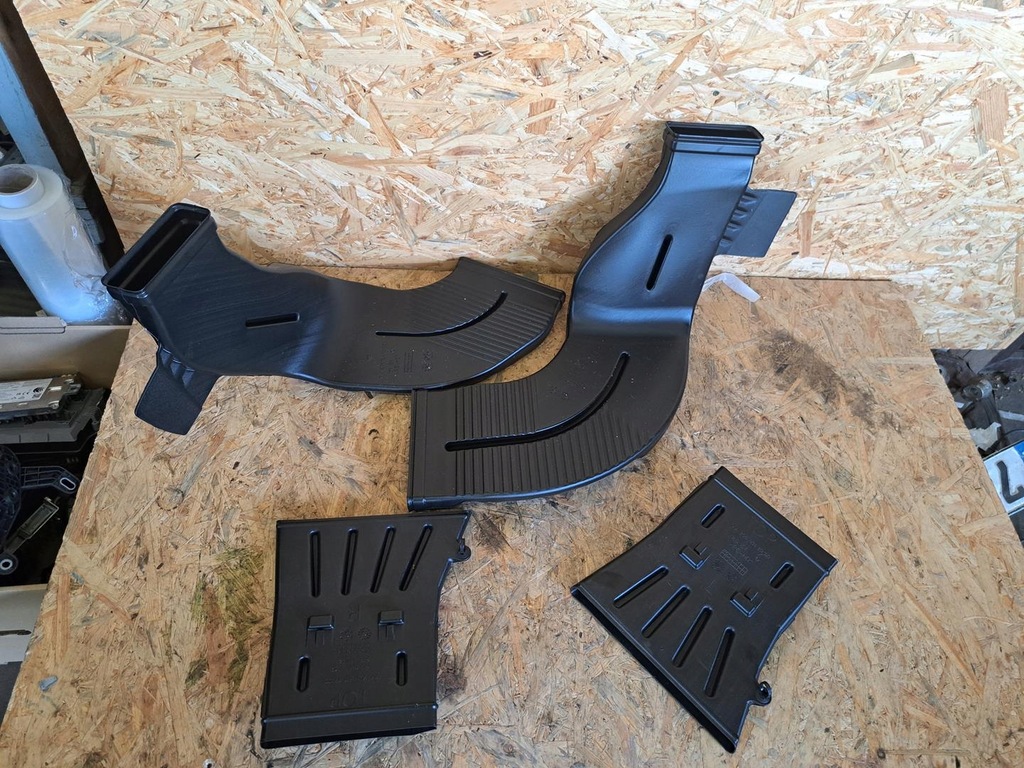 фото №1, Mercedes w206 канал впуск воздуха левый