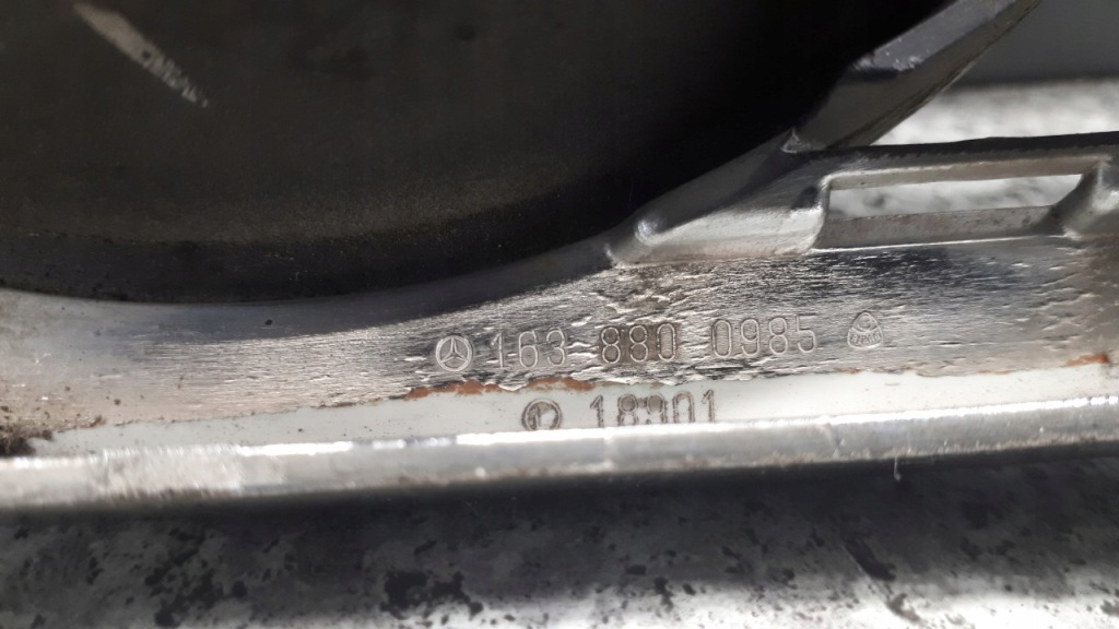 1638800985 решётка радиатора решётка радиатора mercedes ml w163 в Украине