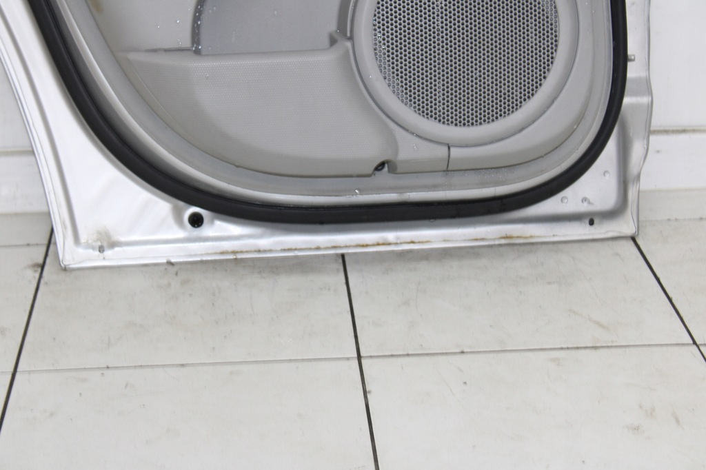 фото №8, Jeep compass i 2006r- дверь левая левый задняя задние