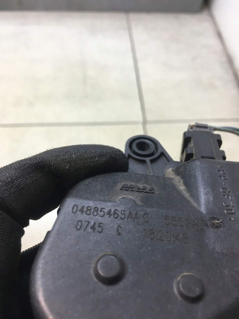 фото №6, Моторчик отопителя voyager iv 04885465aa