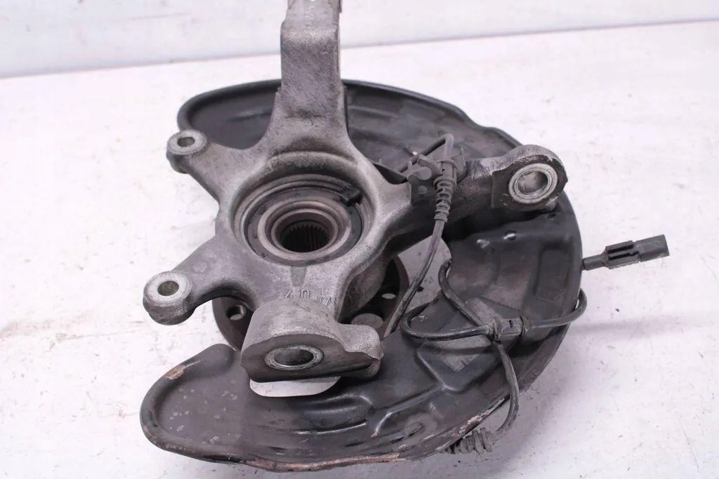 фото №8, Поворотный кулак передняя правая mercedes-benz cla coupe c117 a1764210620 2.0l