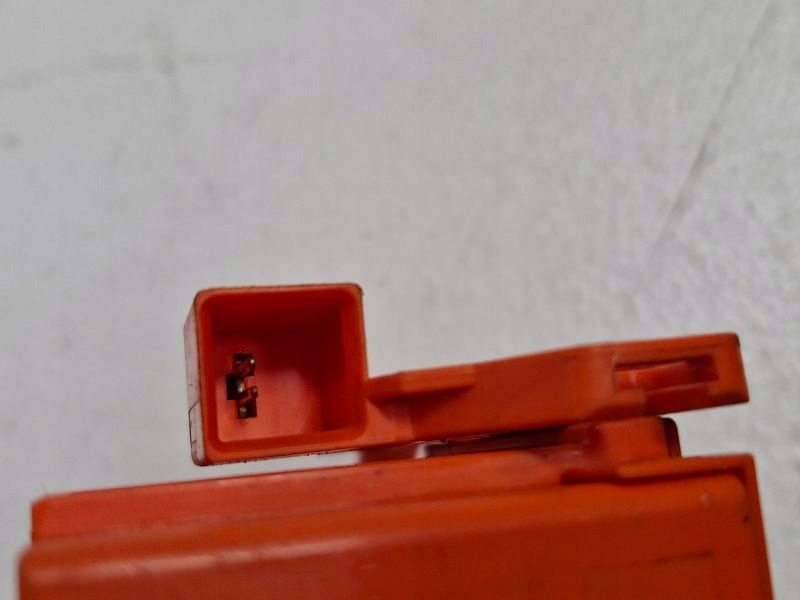 Lexus ct200h ct гибрид предохранитель przeciążenia аккумулятора Недорого