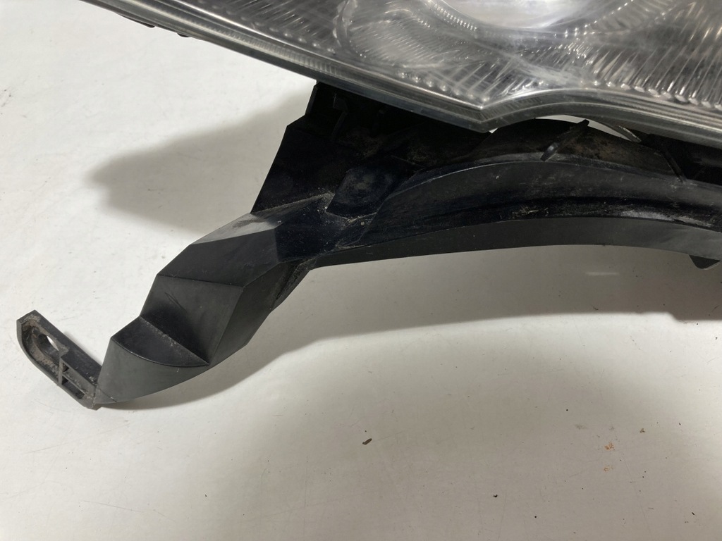 фото №11, Toyota avensis t25 лампа ліва 2003-2006 фара