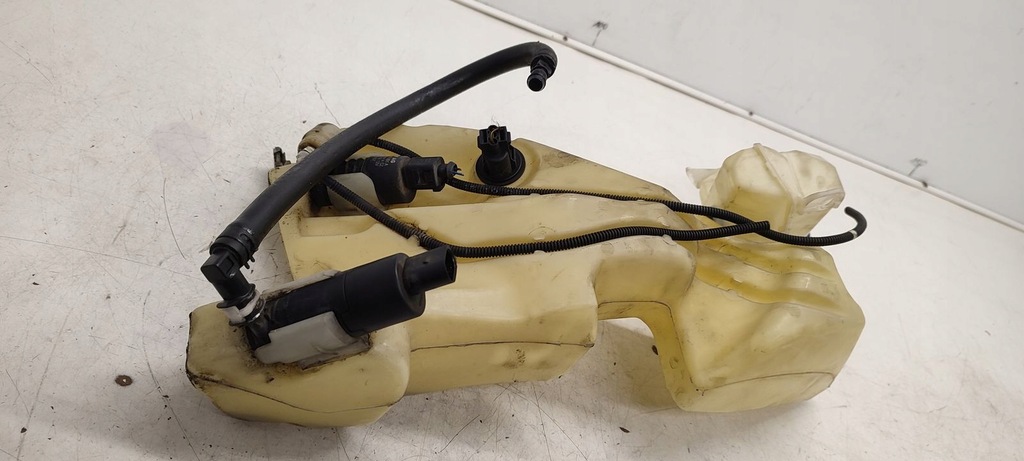 фото №9, Бак омивача audi a4 b7 2,7 tdi