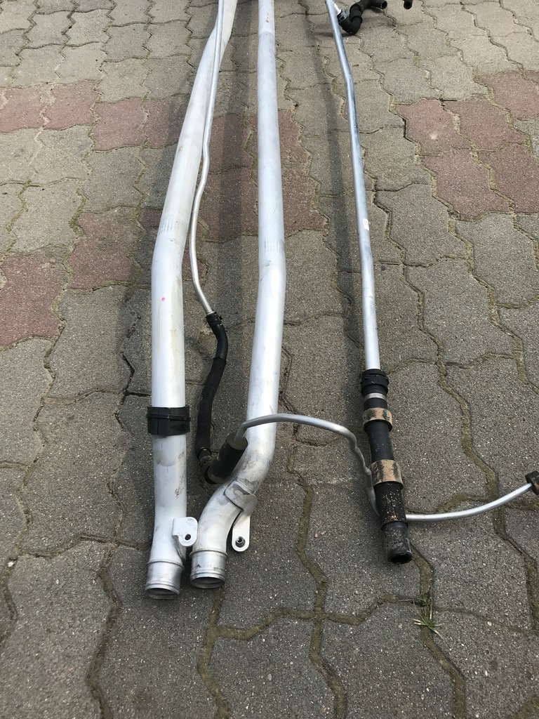 фото №5, Audi r8 5.2 труба шланг wody жидкость 4s0819270d