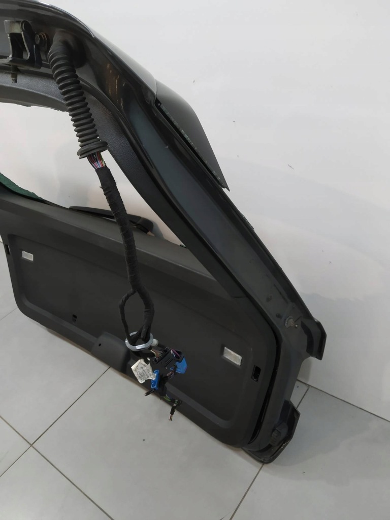 Кришка багажника задні універсал skoda superb 3 2015- Доставка