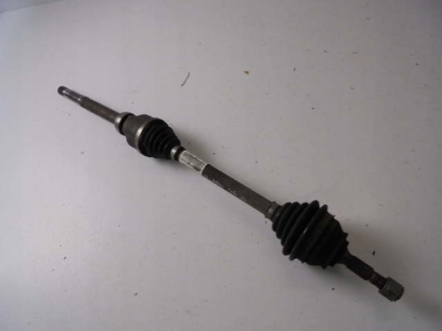 фото №1, Привідний вал правий перед citroen c4 cactus przed lift 1.2 pure tech 2014 rok