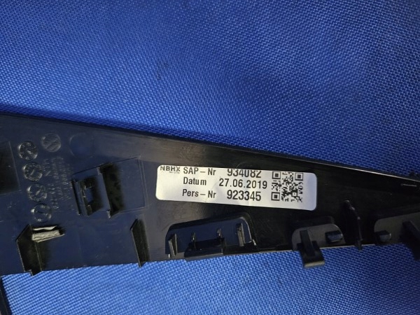 фото №9, Рамка дисплея екрана vw touran ii