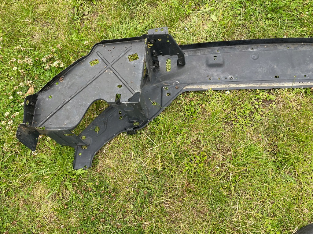 фото №7, Volvo xc7 v70 s80 pas передний усилитель