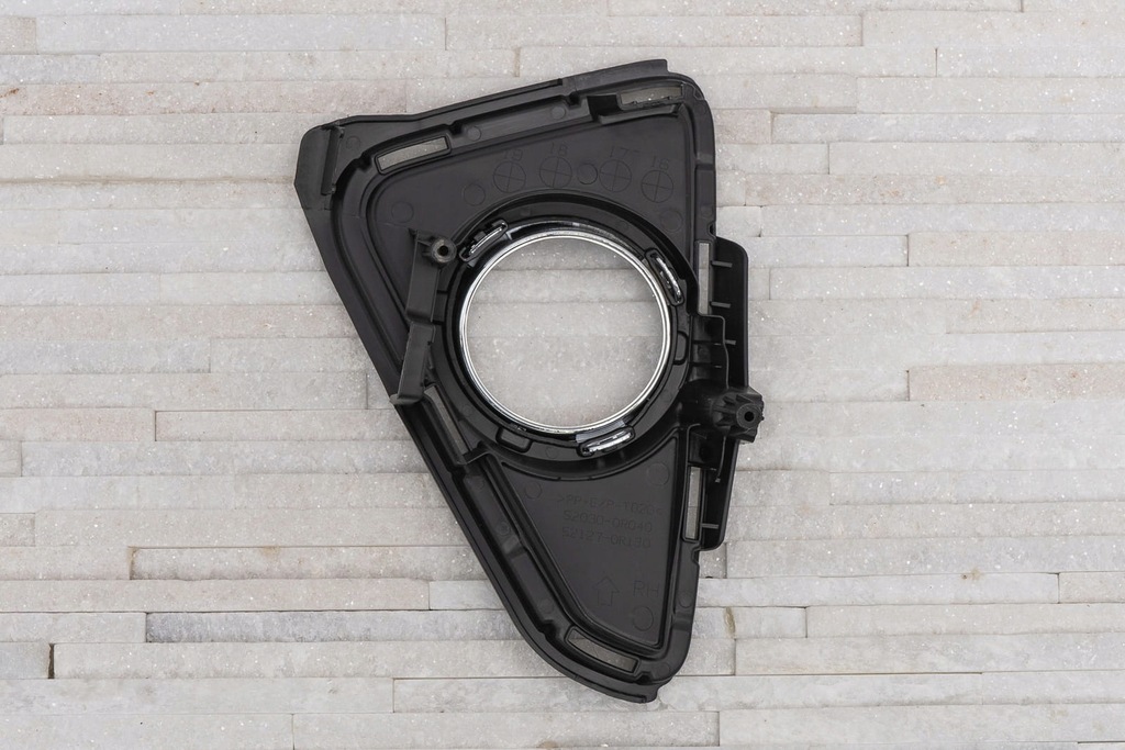 фото №10, Toyota rav4 iv xa40 2015-18 решітка протитуманної фари бампер перед правий 520300r040