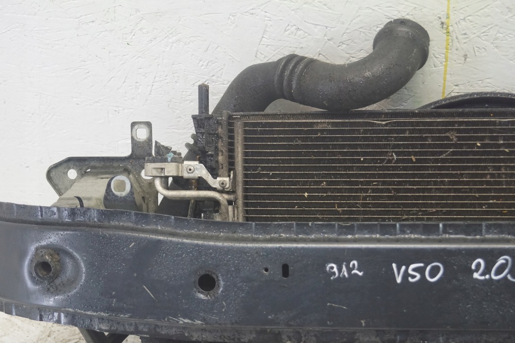 фото №8, Pas передній радіатор volvo v50 2.0d