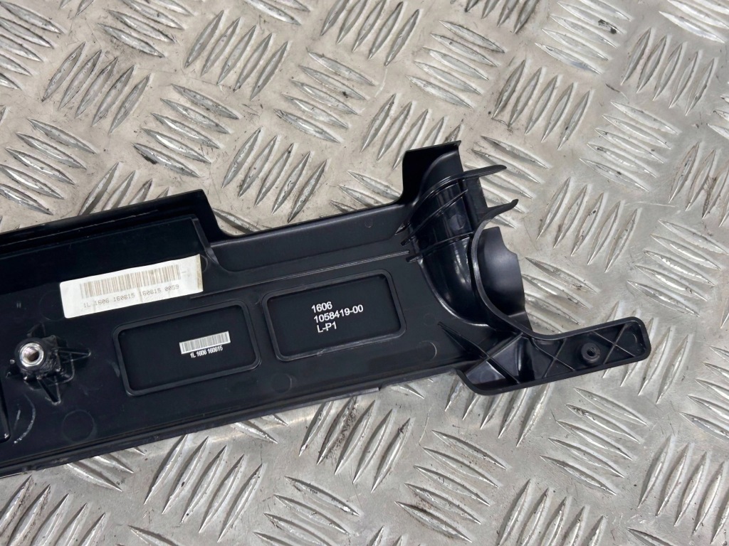 Element отделка дверь tesla model x 105841900 Доставка