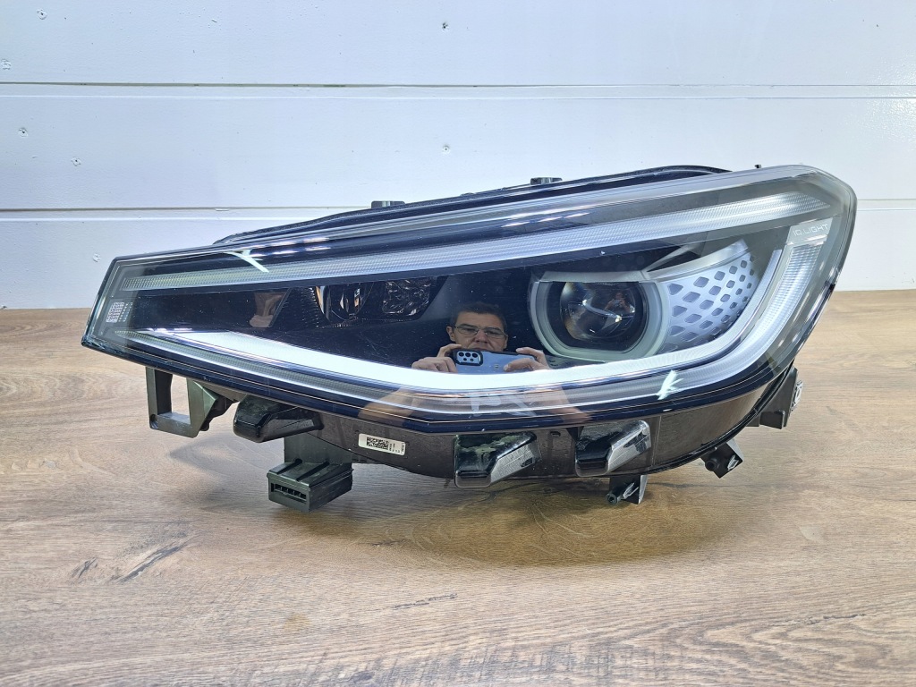 фото №1, Vw id4 id.4 лампа перед ліва iq 11b941035k