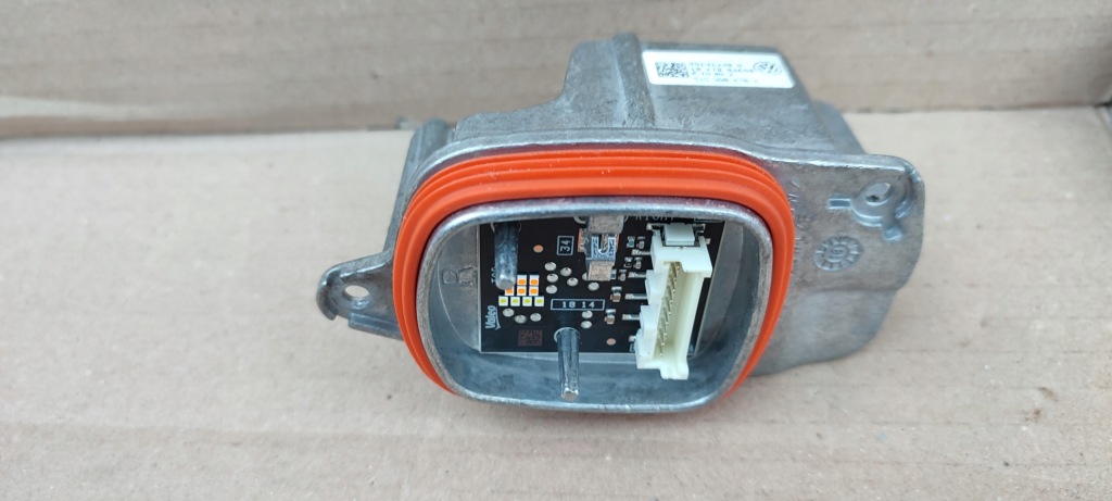 фото №3, Модуль led vw golf sportsvan 90141248d
