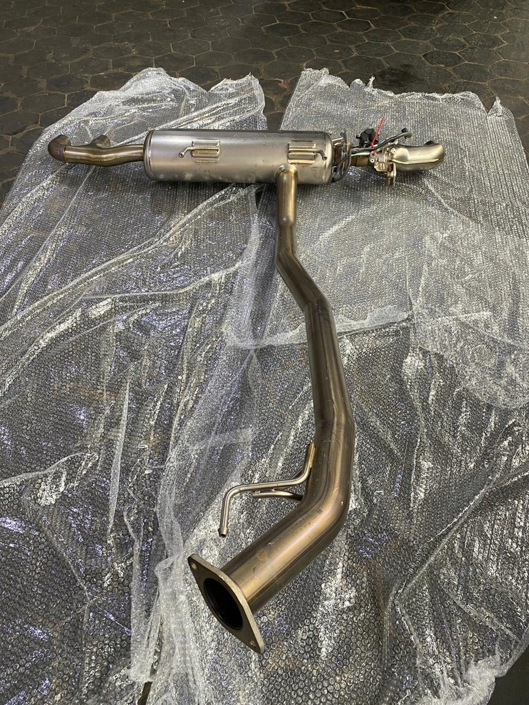 фото №13, Nissan gtr r35 3.8 v6 вихлоп титановий оригінал оригінальний номер nissan 201006av0a