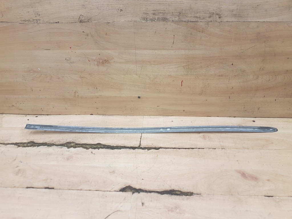 фото №2, Молдинг бічна двері перед права mazda 5 cr