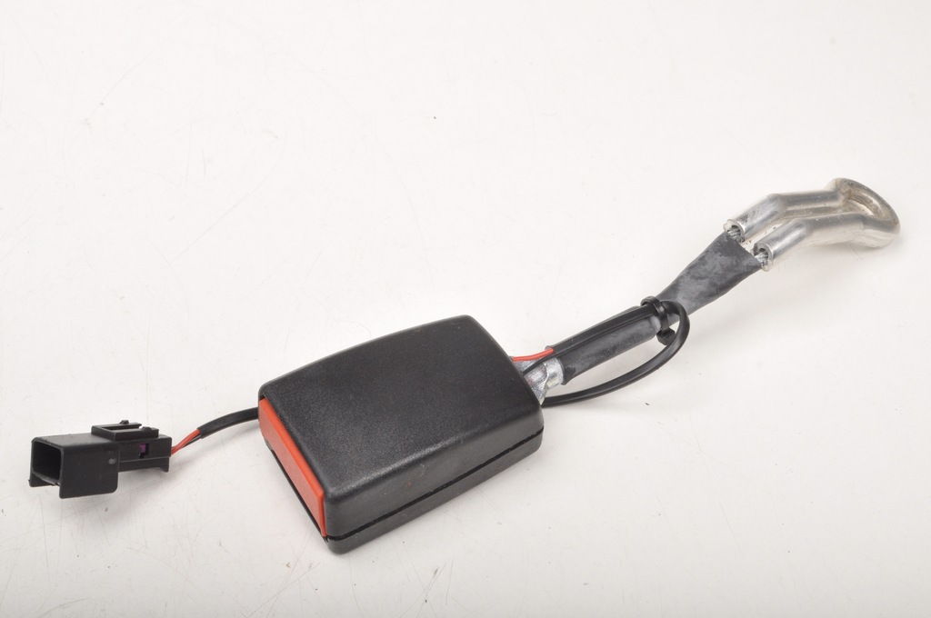 фото №1, Granturismo замок ременів безпеки задня 13r