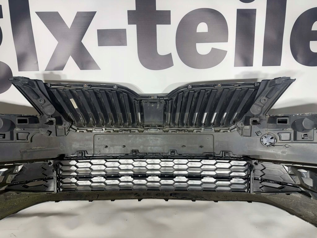 Skoda superb iii бампер перед передний 2015-2019 pdc,radar, sprysk lf7y Киев