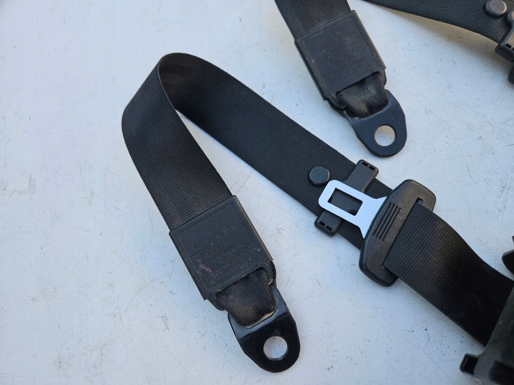 Ремінь безпеки ліве правий перед передній audi a5 8f b8 кабріолет  кабріолет в Україні