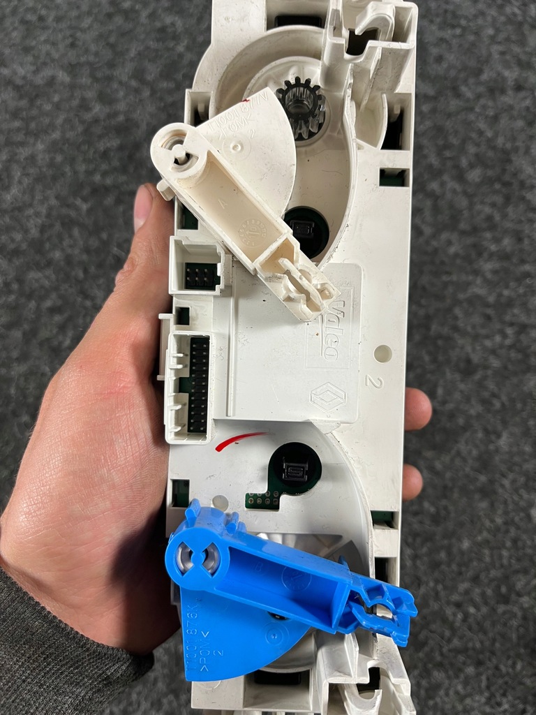 фото №10, Renault megane iii панель обдув кондиционера t1001786g