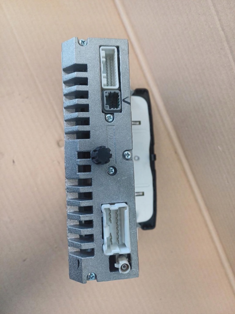 фото №3, Radiowyświetlacz renault captur 281155590r