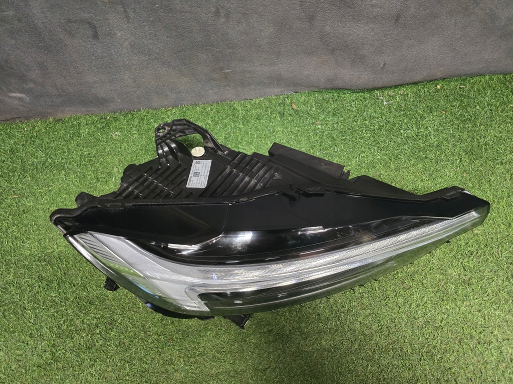 фото №6, Лампа права перед volvo xc60 ii full led 32337375