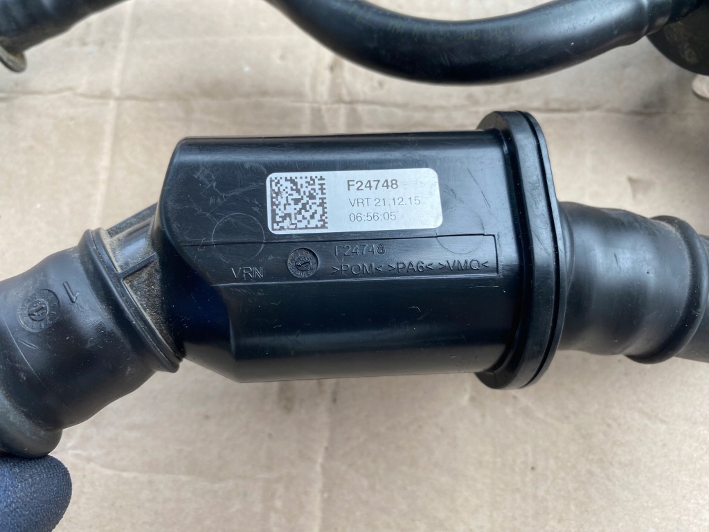 фото №2, Заливная горловина труба adblue a2054700300 mercedes w205 2.2d