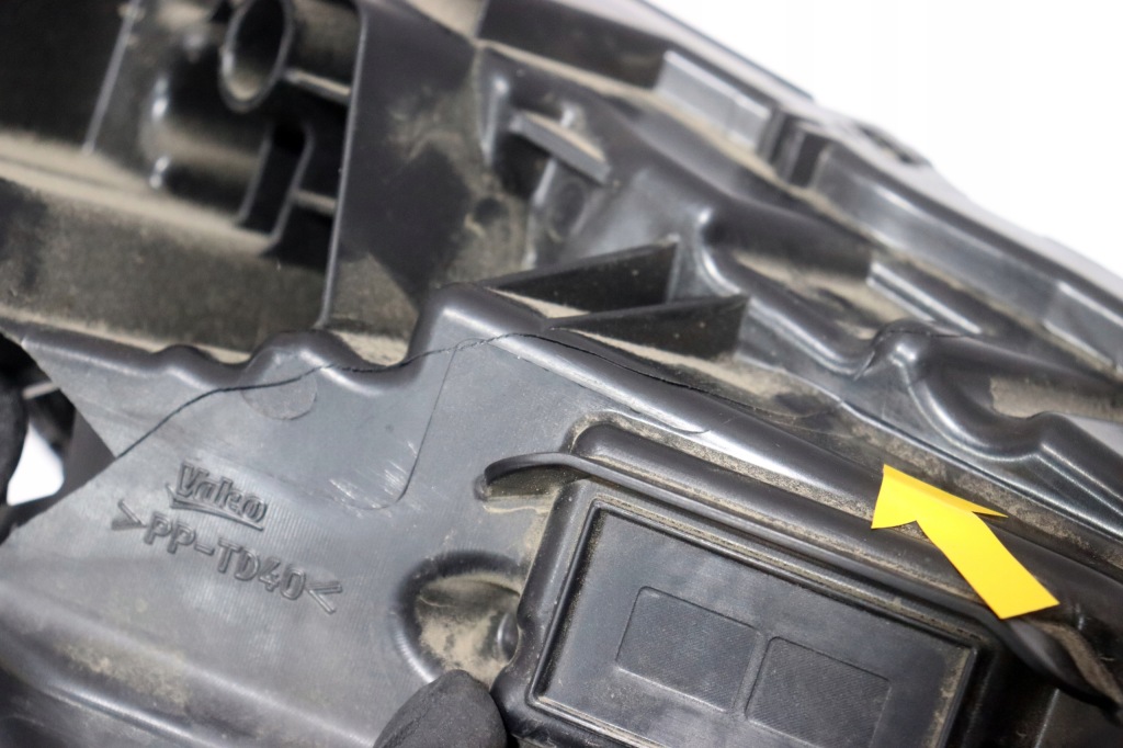 Tesla model 3 рестайлинг  highland лампа левая перед full led 1760888-00-e j-3574 Оригинал