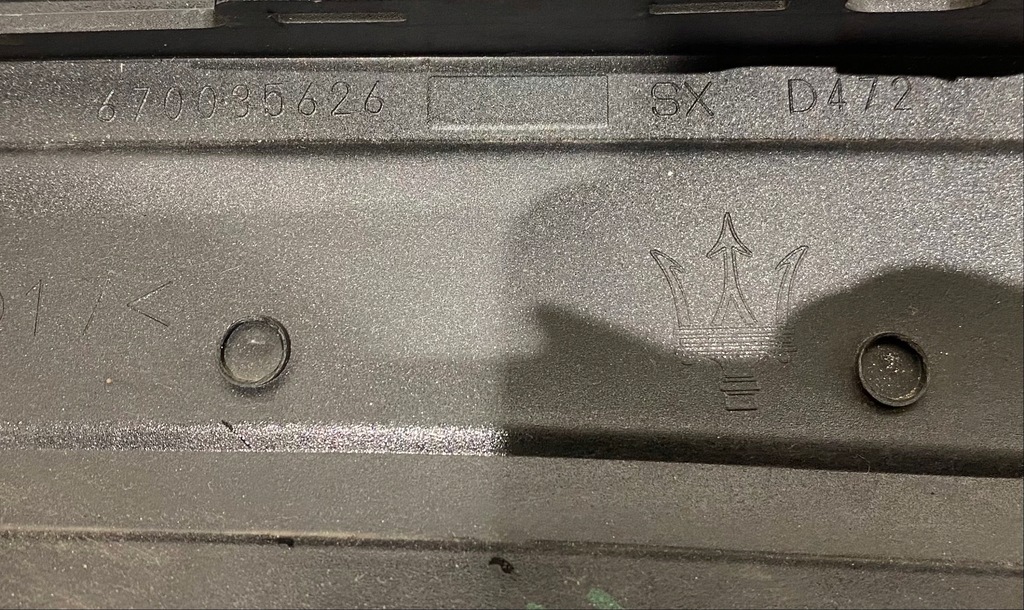 фото №7, Maserati levante левая молдинг крыла 670049025