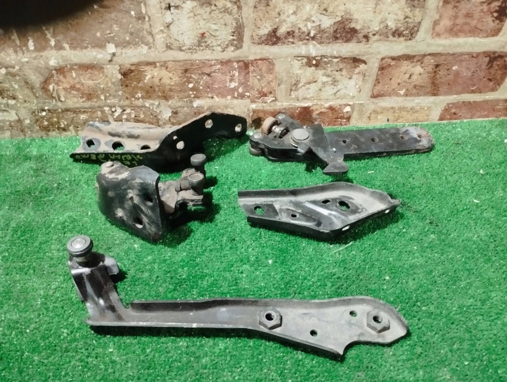 Ролики/ петлі двері розсувних лівих citroen nemo 2007- rok Доставка