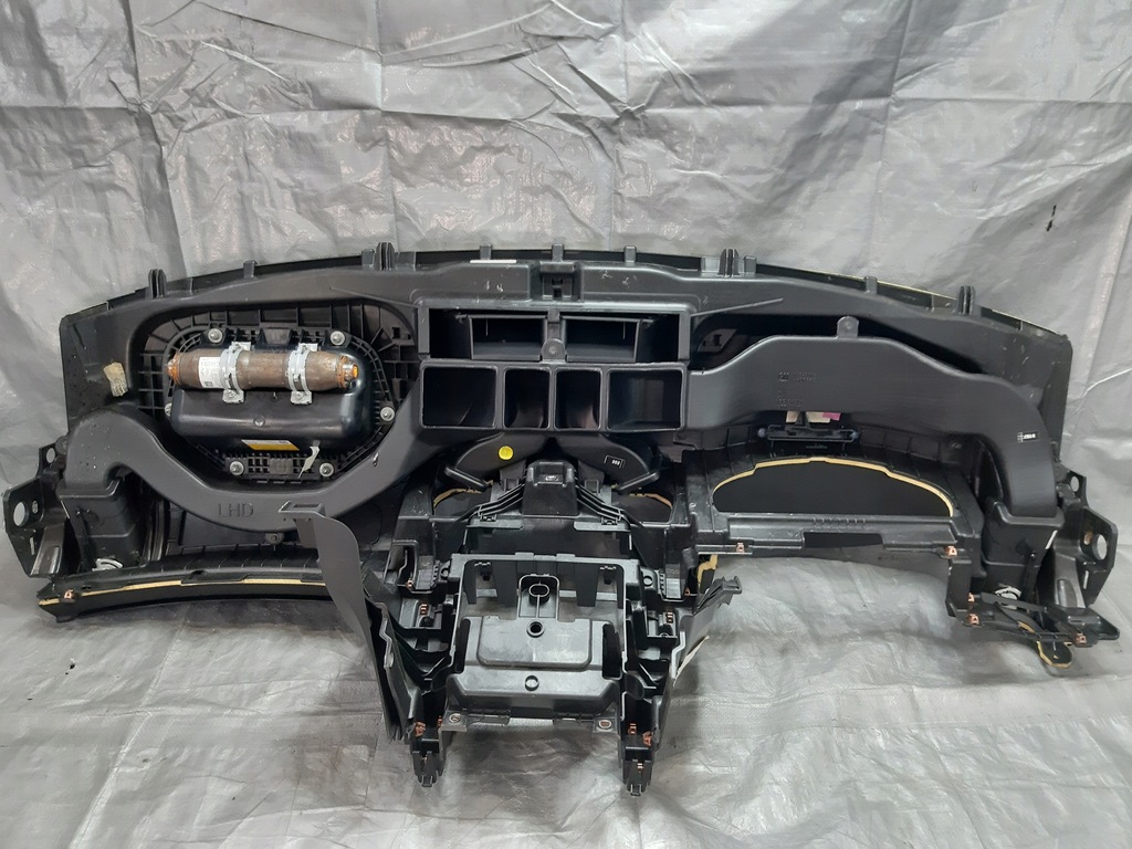 фото №13, Панель приладів приладова консоль europa opel insignia a