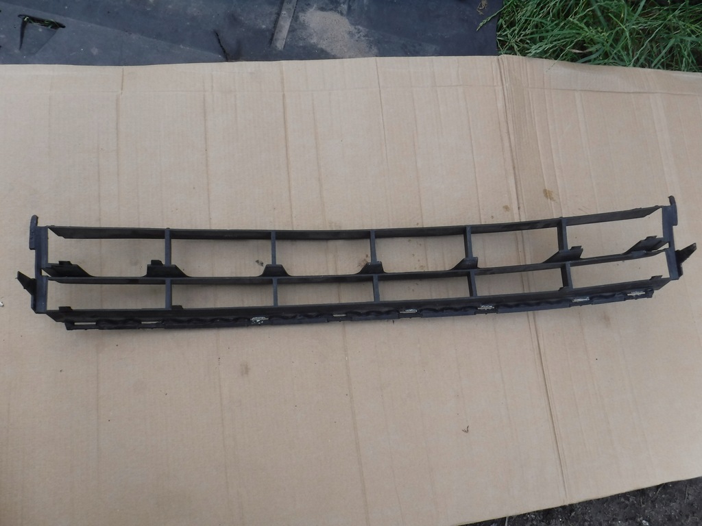 фото №2, Решётка бампера средняя renault laguna ii