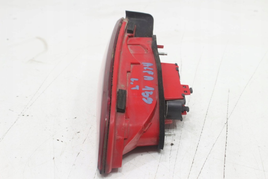 Alfa romeo 159 sedan лампа лівий задній w кришка Київ