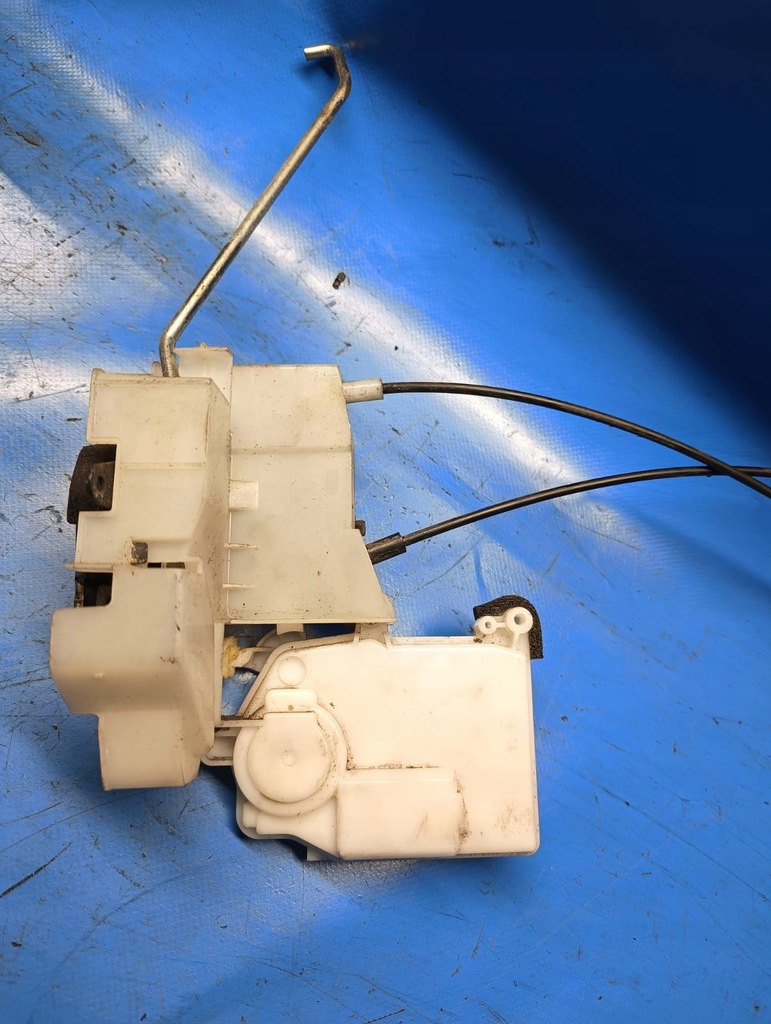 фото №5, Замок двері ручка правий перед mazda bt50 ford ranger iii