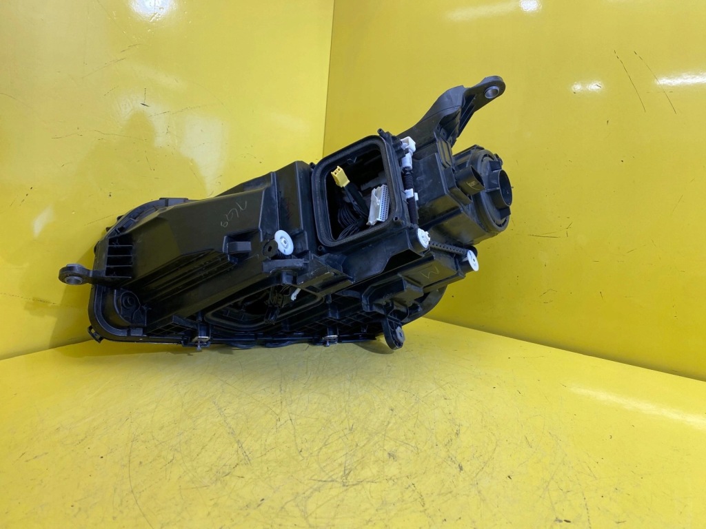 Фара перед Оригінал