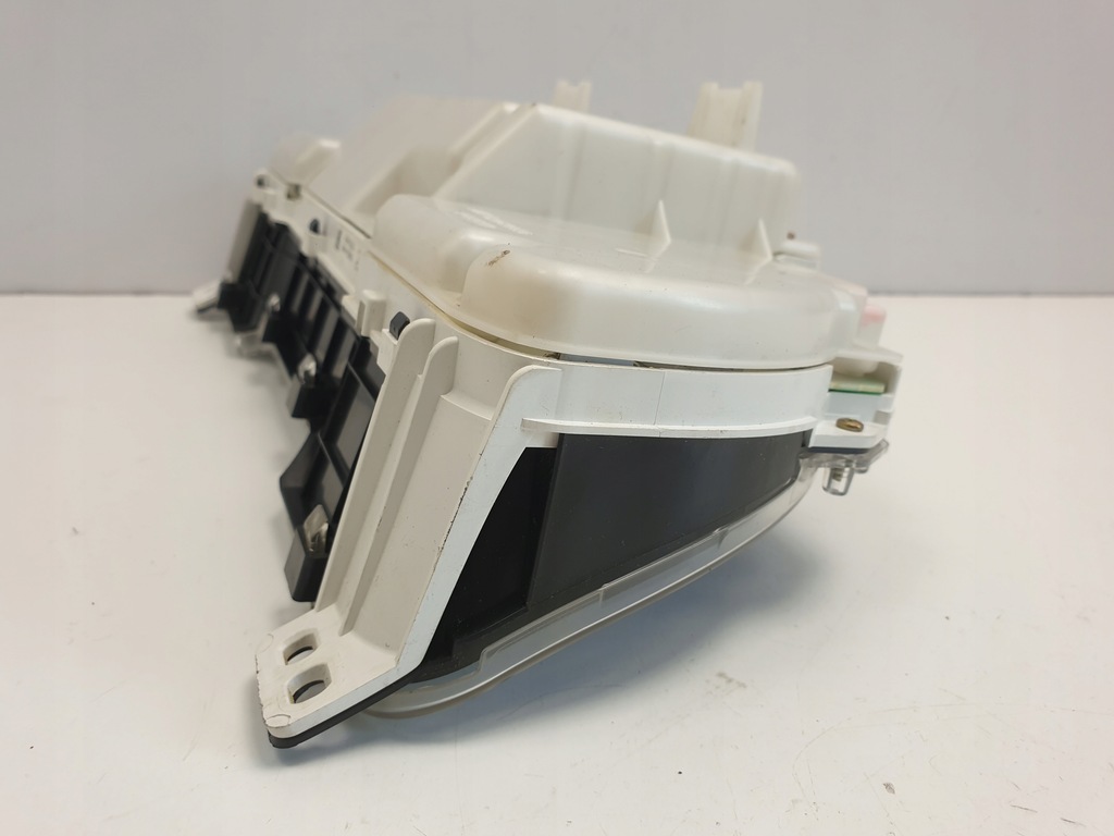 фото №8, Toyota avensis verso 2.0 vvti счетчик приборы euro