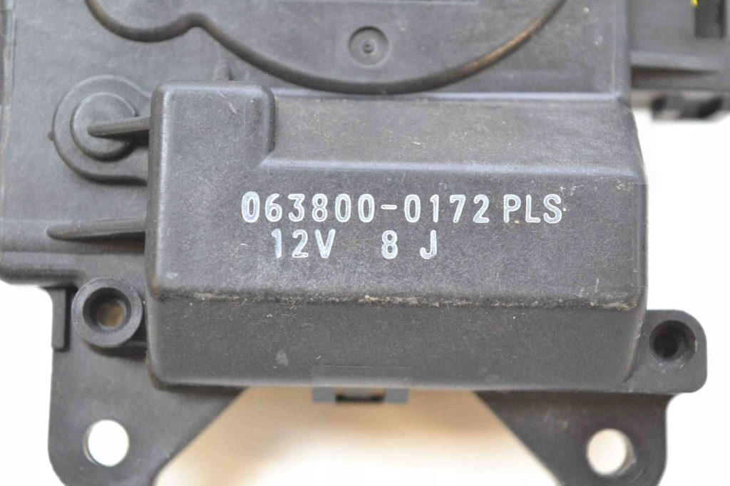 фото №8, Клапаны управляющий отопители toyota prius _w3_ 0638000172pls 2121579 2011