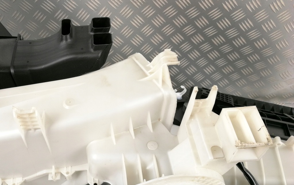 фото №8, 27215-1lb1a обігрівач кондиціонера infiniti qx80