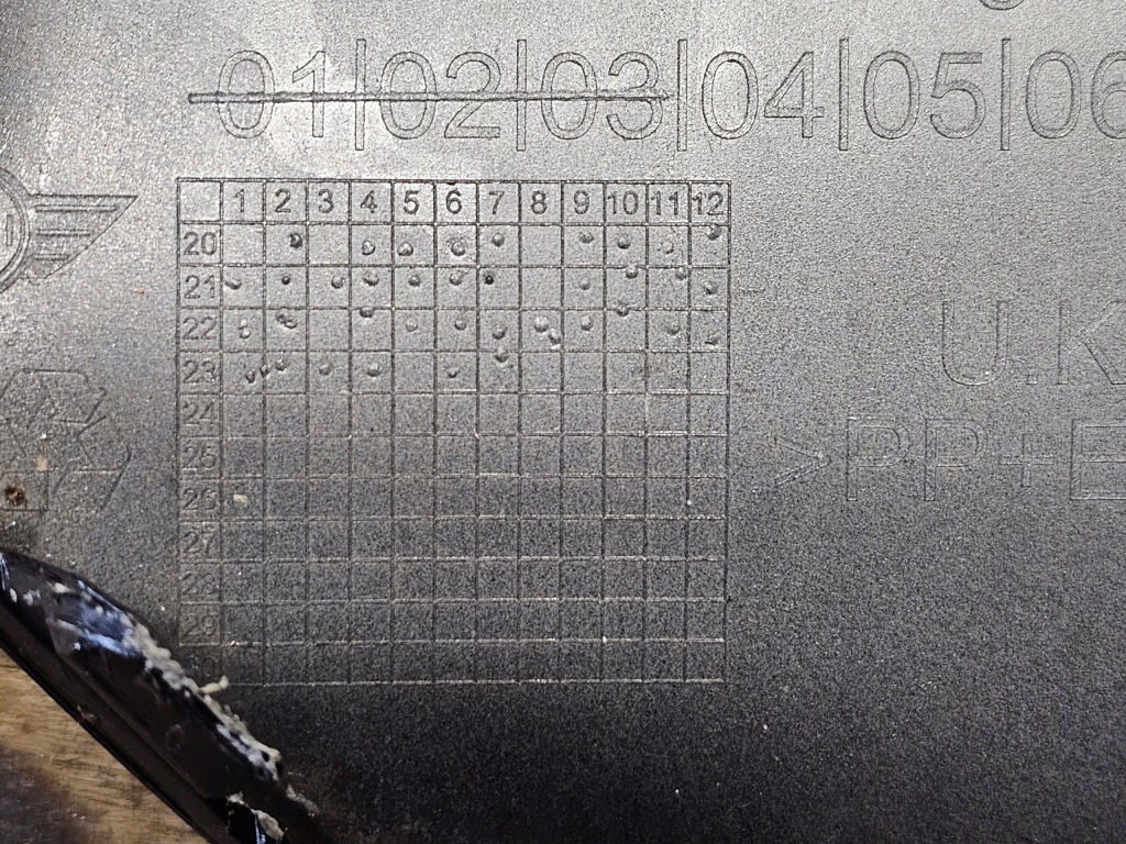 Кутик правий bok бампер mini cooper f55 f56 lift 20- перед 9450548 Ціна