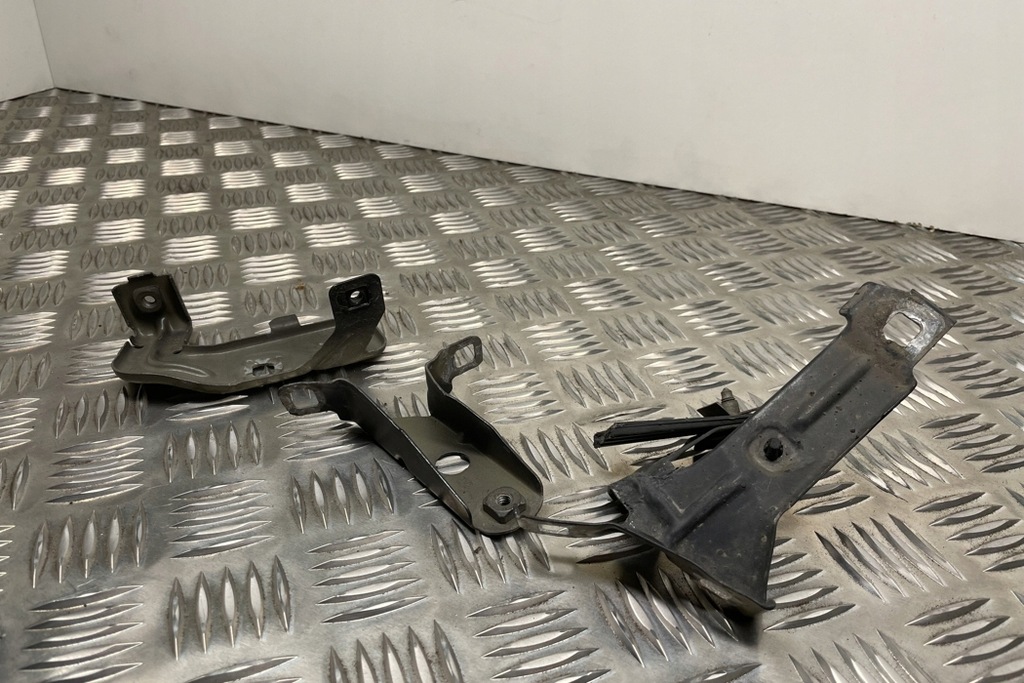 фото №15, Кронштейн передний правого крыла bmw 4 coupe f32, f82 7255822 2.0l