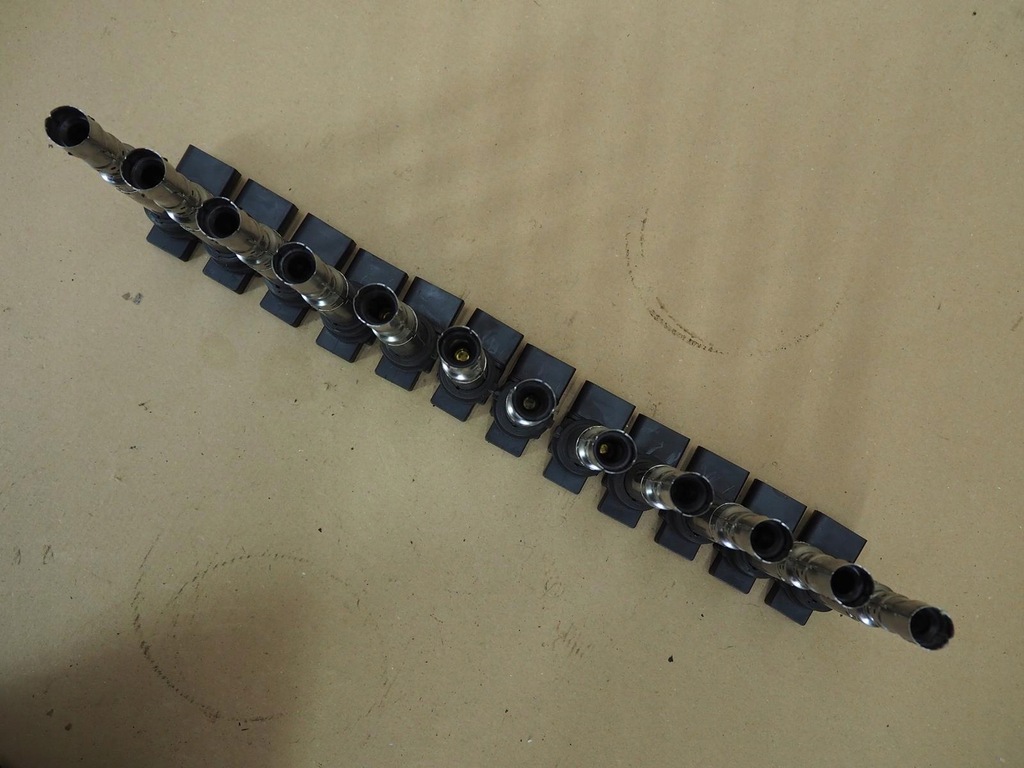 фото №7, Audi a8 d3 w12 6.0 катушка зажигания 07c905715a