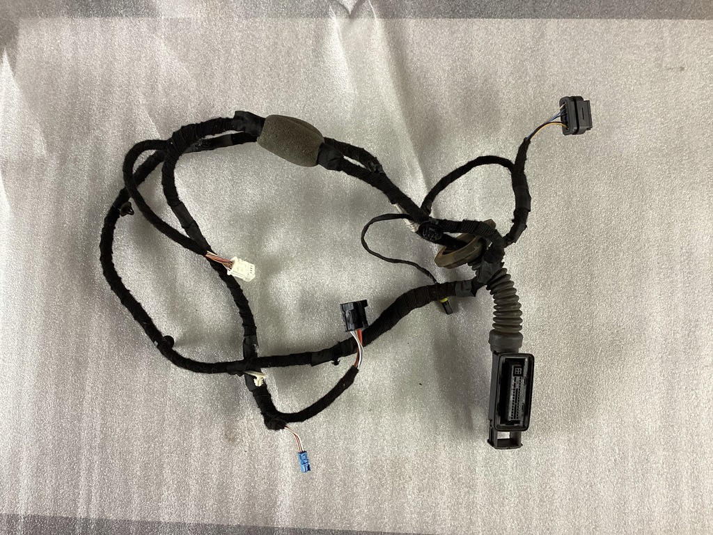 фото №10, Дверь задние правое bmw g 20 стекло прокладка замок ручка механизм окон