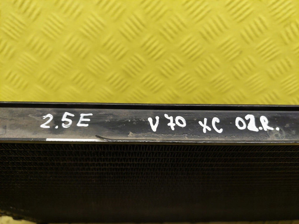 фото №10, Volvo xc70 ii 2.5 радиатор кондиционера 31101052