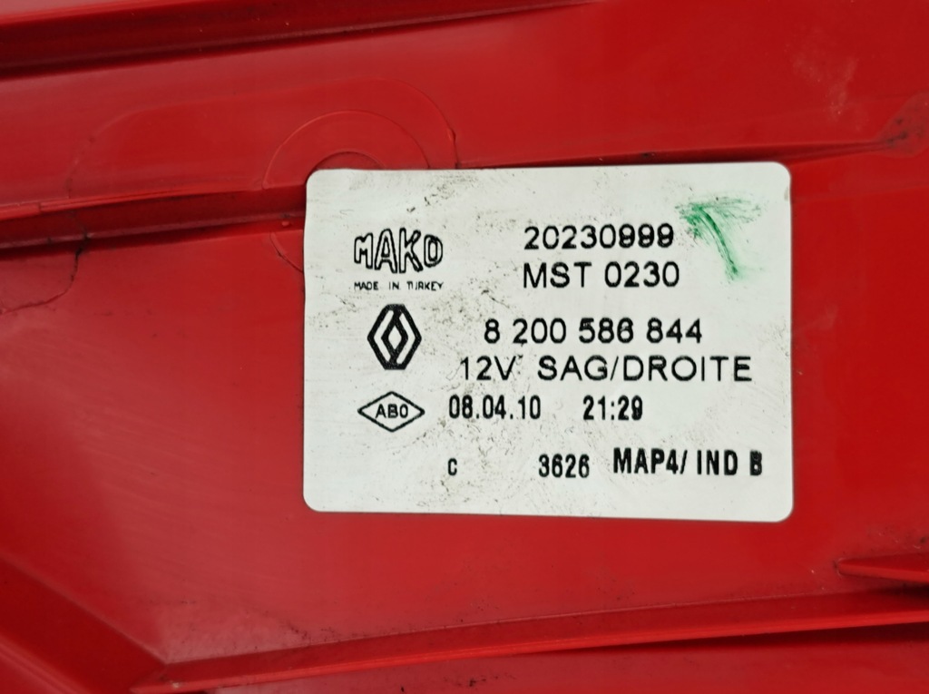 фото №7, Renault clio iii kombi лампа права задня 8200588844 x82