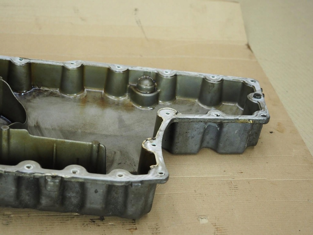 фото №11, Поддон масляная нижняя audi a8 d3 6.0 bht 07c103804ag