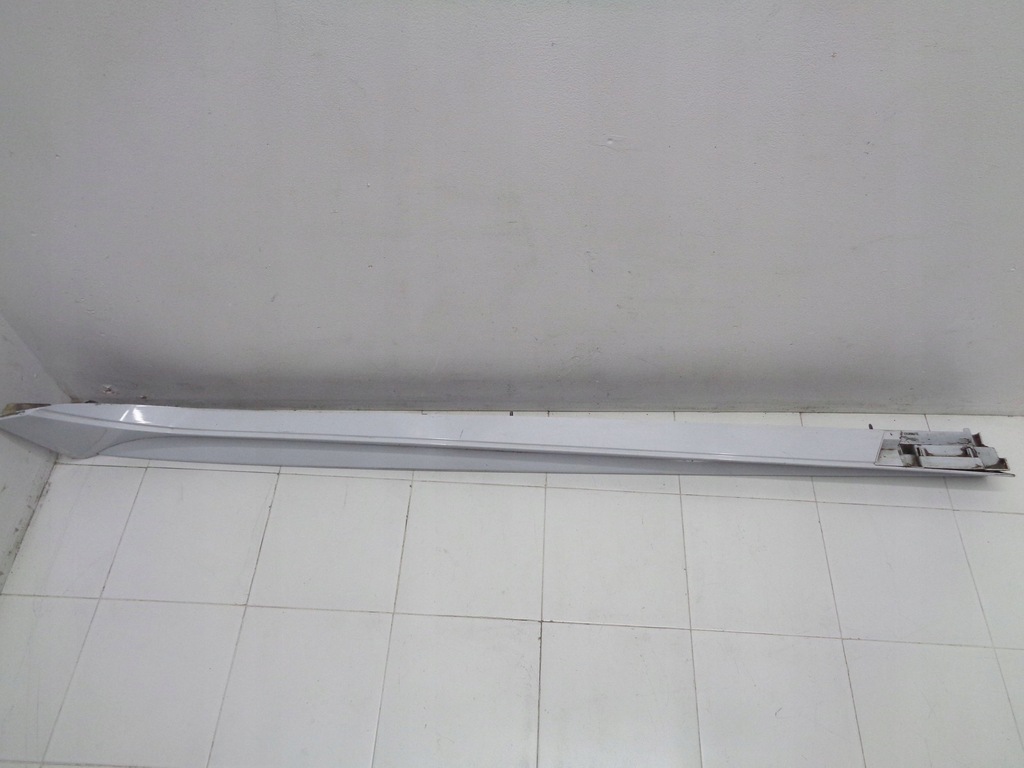 фото №6, Jaguar xe x760 накладка молдинг поріг поріг права 15-22r