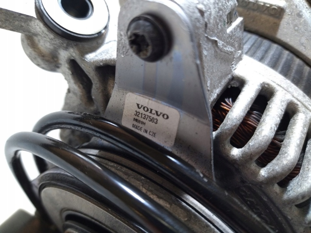 32383087 генератор натяжитель 2.0 mild hybrid описание : 6083km volvo xc60 2 Недорого