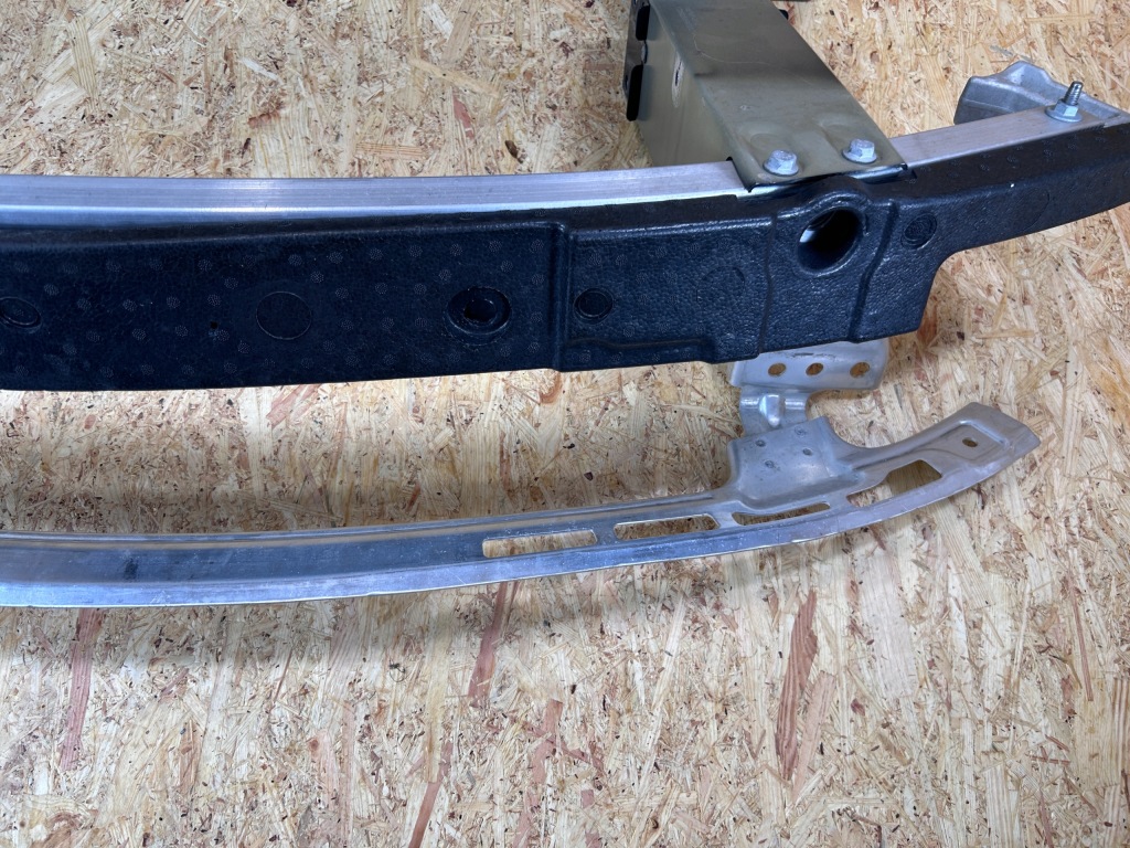 Ремень передний усилитель балка радиатор tesla model y 2020- в Украине