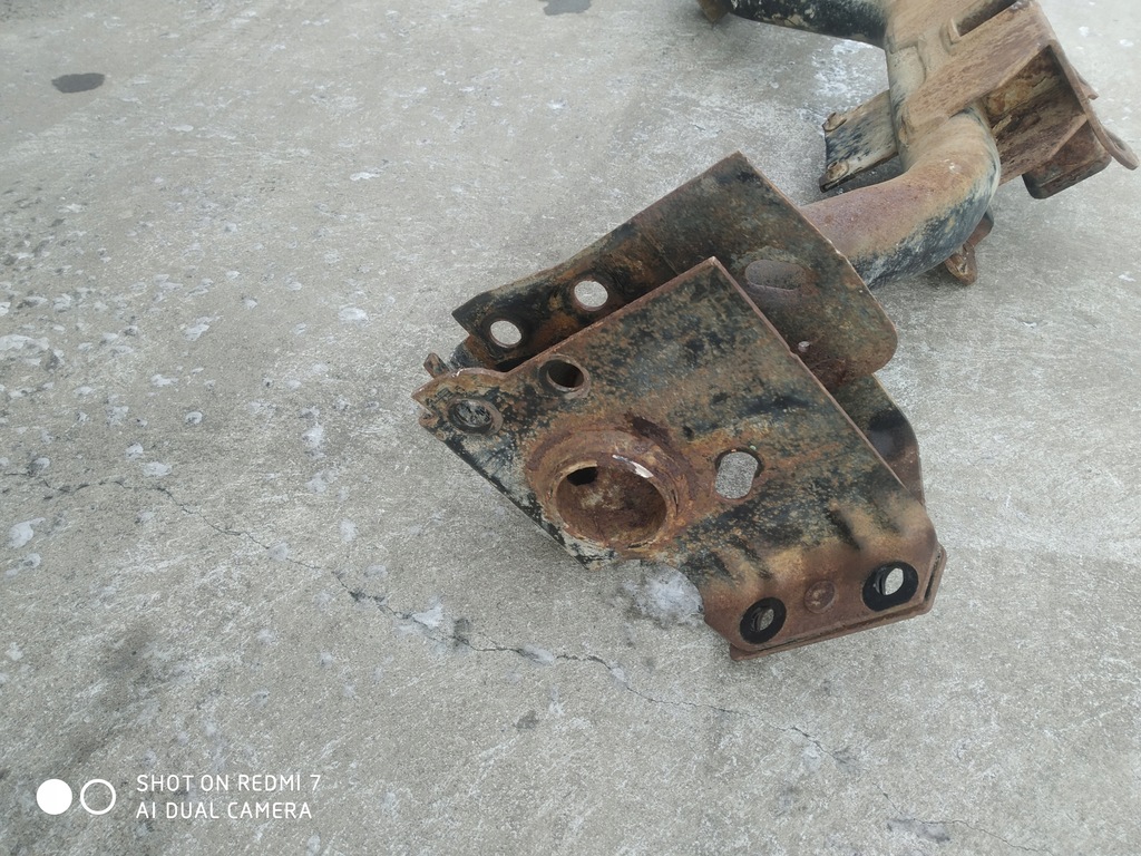 фото №10, Dodge ram 09- балка кронштейн hak буксировочный 52014178ae